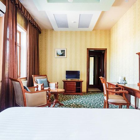 Western Suites Hotel Taschkent Exterior foto
