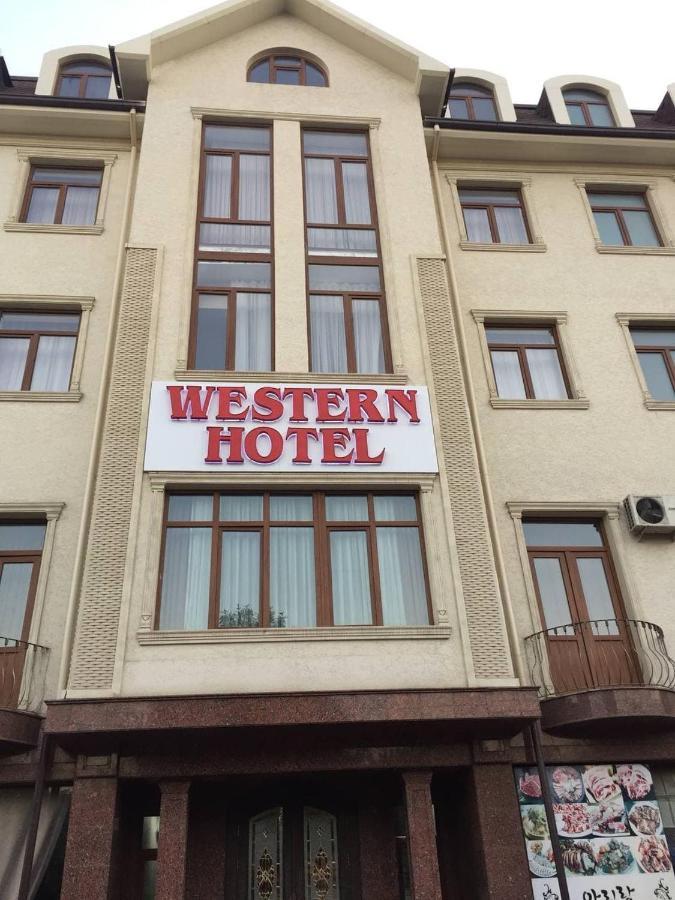Western Suites Hotel Taschkent Exterior foto