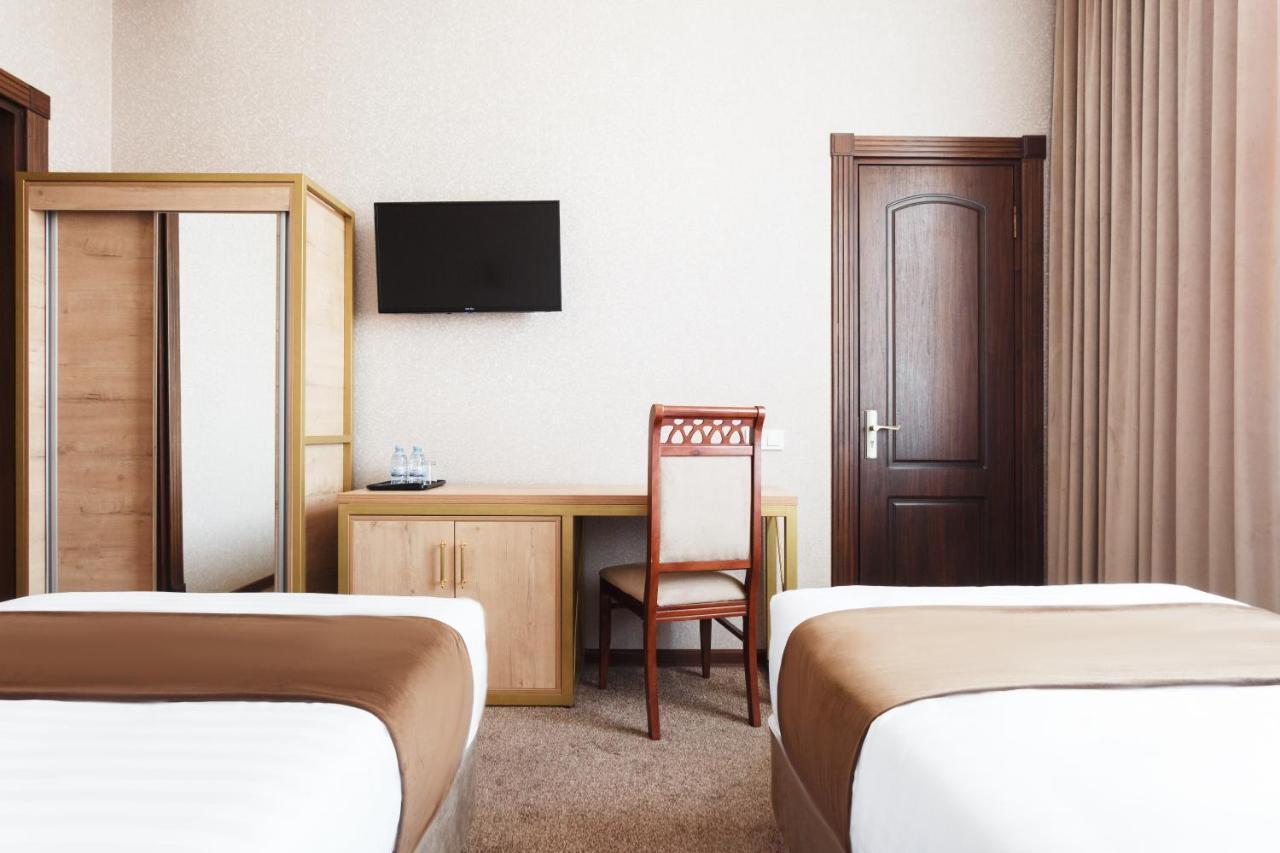 Western Suites Hotel Taschkent Exterior foto