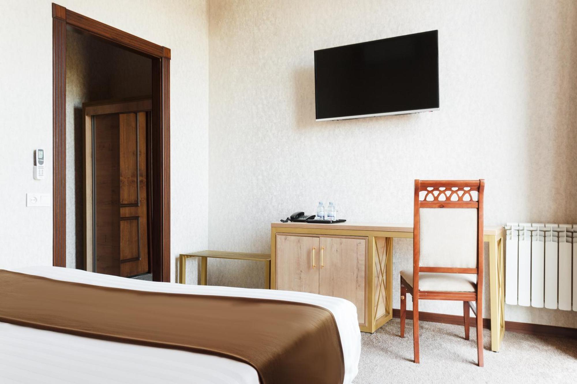 Western Suites Hotel Taschkent Exterior foto